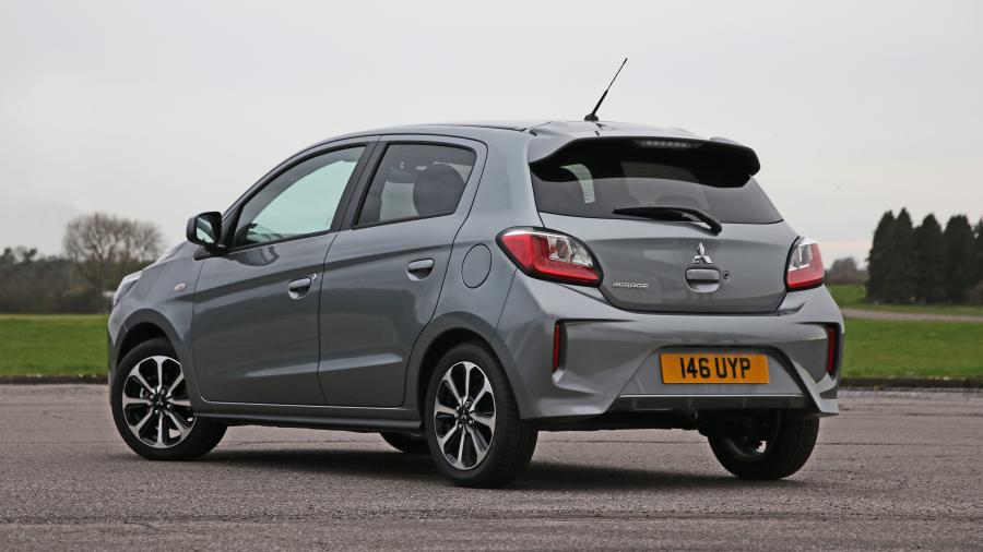  Mitsubishi Mirage 2020 года  (UK) (фото 7 из 10)